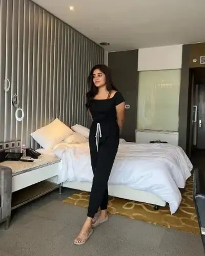 Call Girls Patharia Cash On Delivery